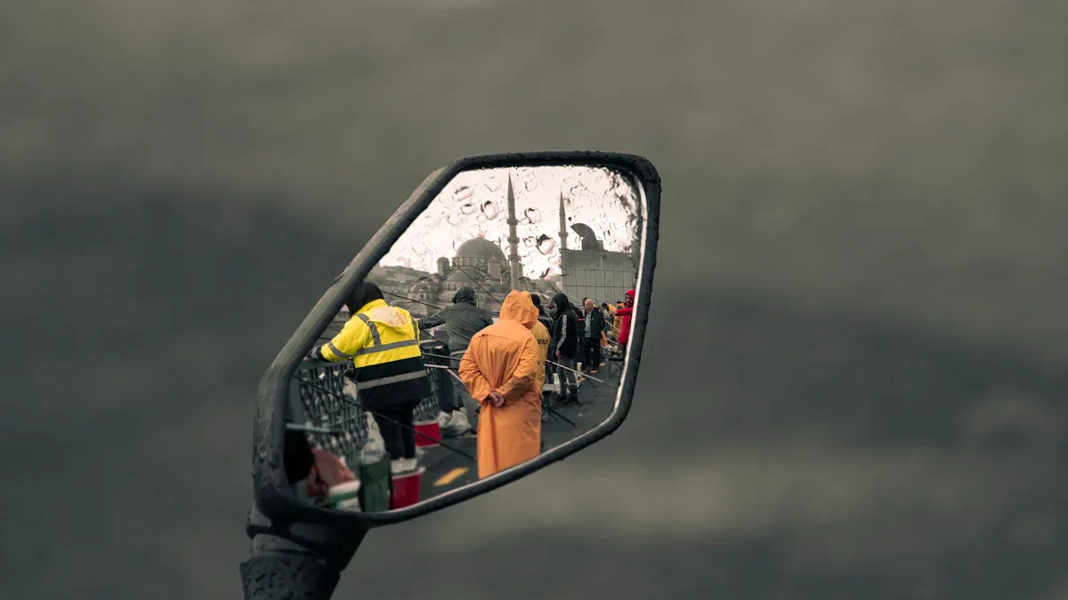 Visibility Adjustment for Cycling Mirrors