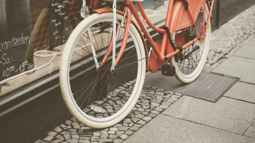 Understanding Step-Through Frame Bikes and Their Functionality