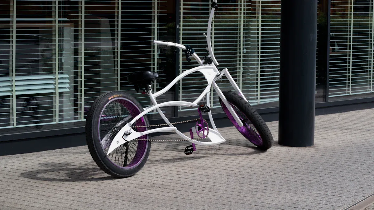 Stretch cruiser bicycles
