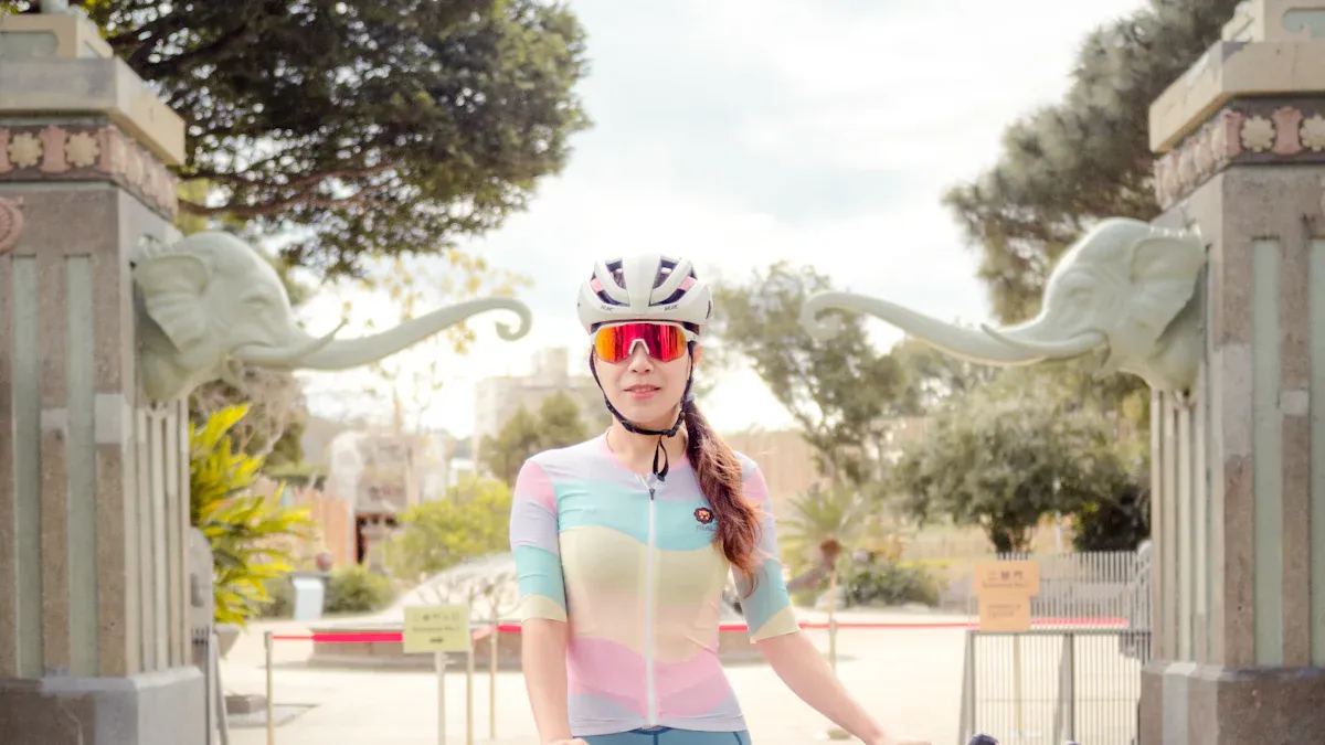 The Essential Differences in Women'
                style=