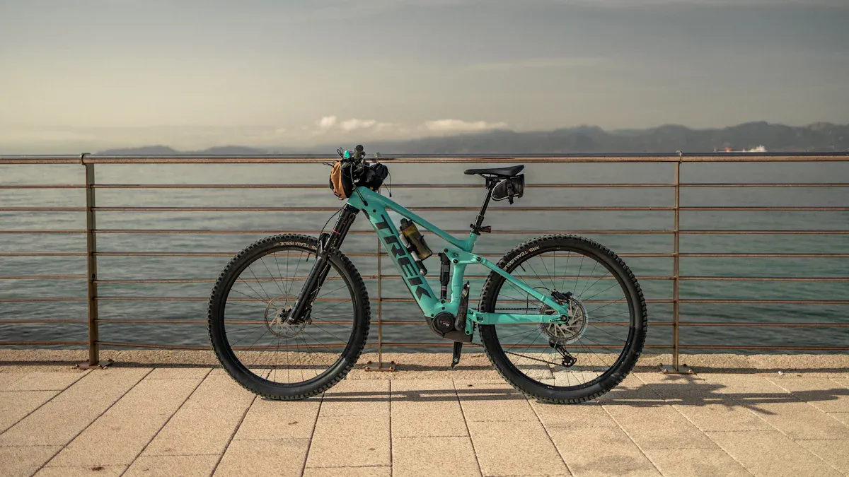 Top Carbon Fiber Hybrid Bikes to Consider in 2025