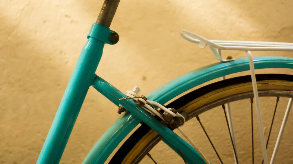 5 Custom Cruiser Bike Frames You Can'
                style=