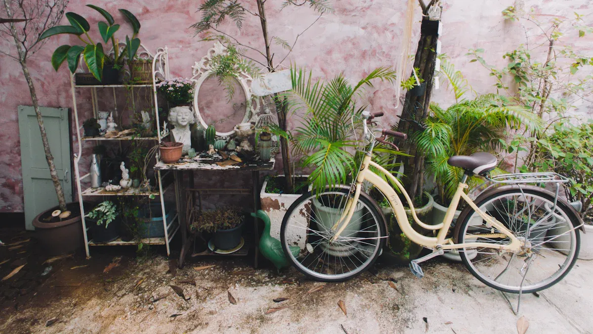 Rover 9: A Classic Steel Frame Cruiser Bike