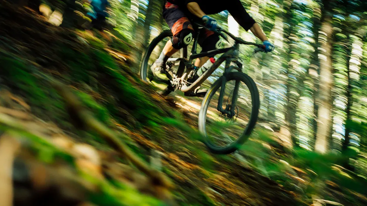 5 Key Differences Between Steel Frame Trail Bikes and Aluminum